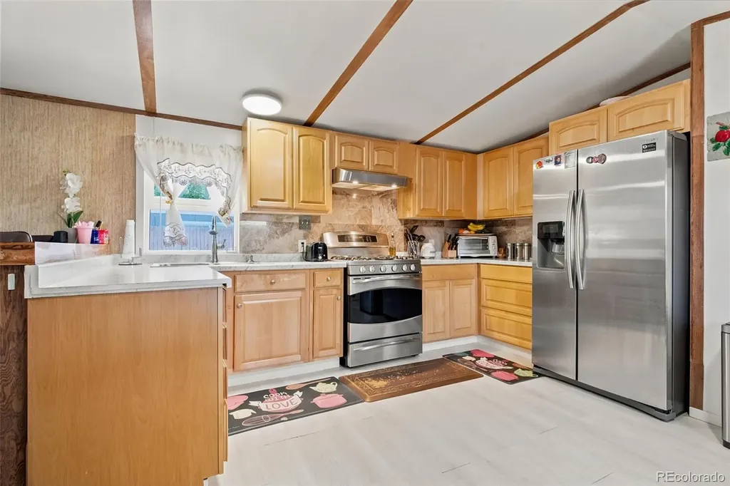 422 Willow Drive Brighton CO 80603