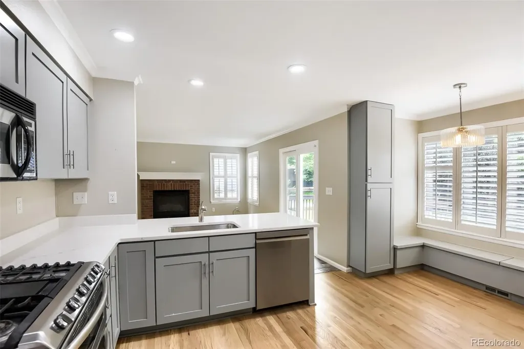 2152 S Eldridge Street Lakewood CO 80228