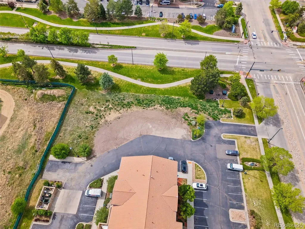 4050 N Kittredge Street Denver CO 80239
