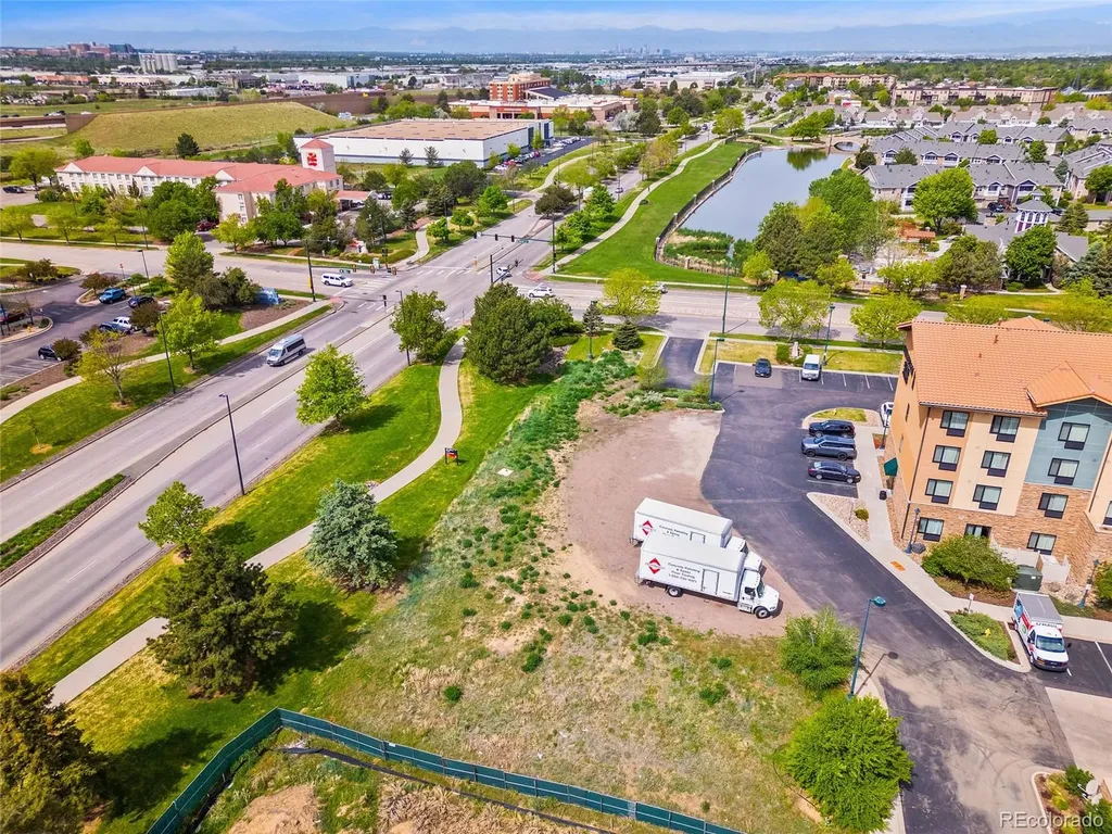 4050 N Kittredge Street Denver CO 80239