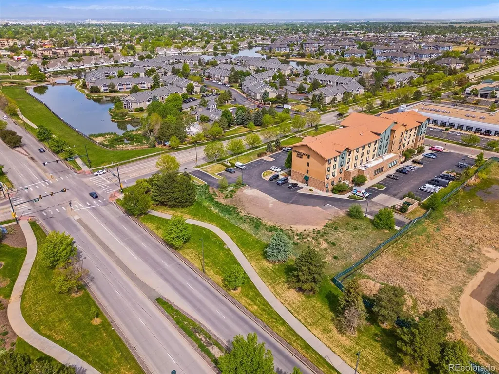 4050 N Kittredge Street Denver CO 80239