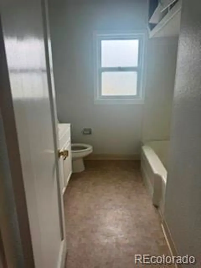 811 S Date Street Yuma CO 80759