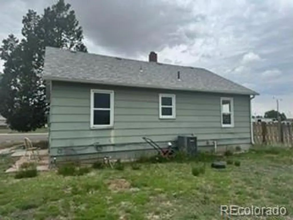 811 S Date Street Yuma CO 80759