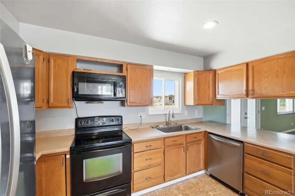 1747 16th Street Penrose CO 81240