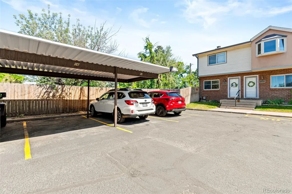 6906 W 48th Avenue Wheat Ridge CO 80033
