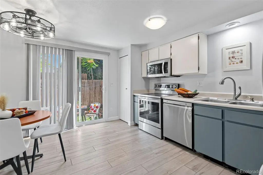 6906 W 48th Avenue Wheat Ridge CO 80033