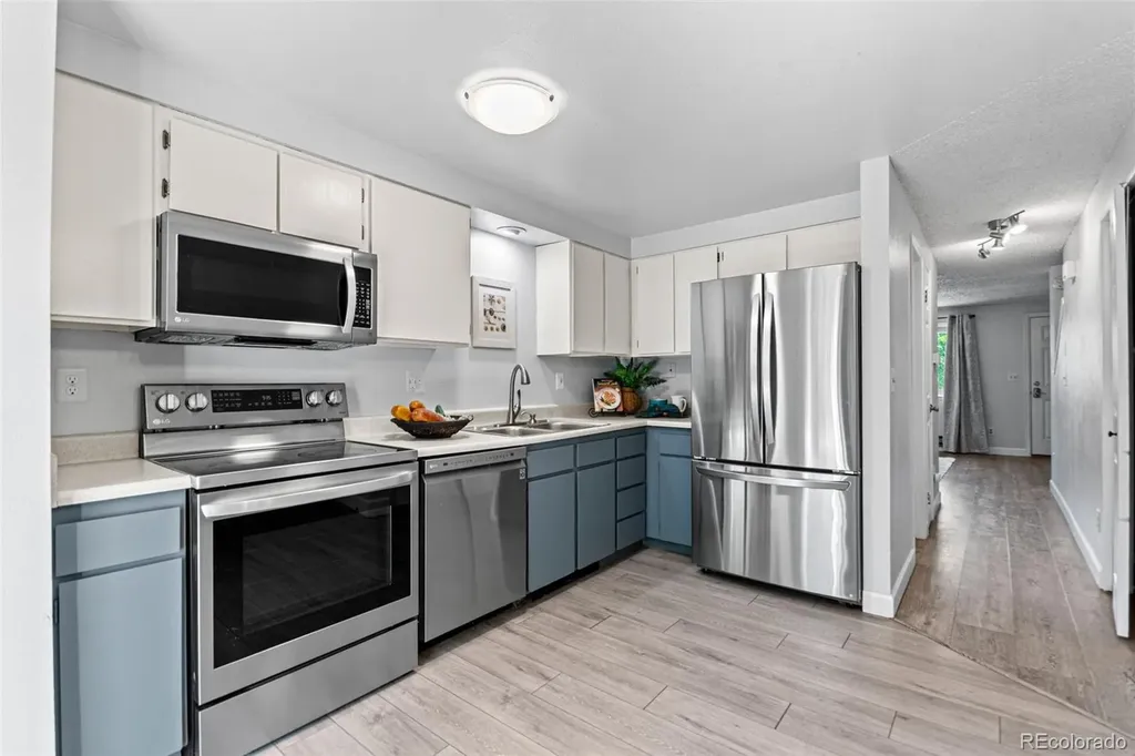 6906 W 48th Avenue Wheat Ridge CO 80033