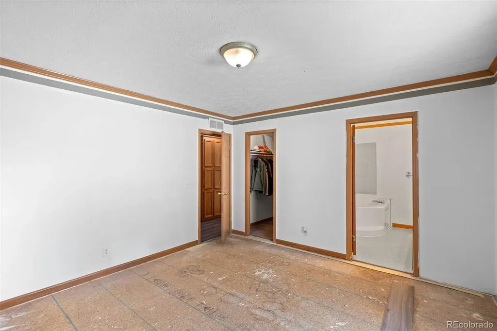 5690 W Bryant Street Denver CO 80221