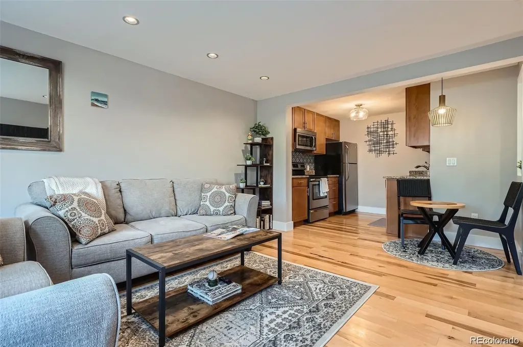 2460 W Caithness Place Denver CO 80211