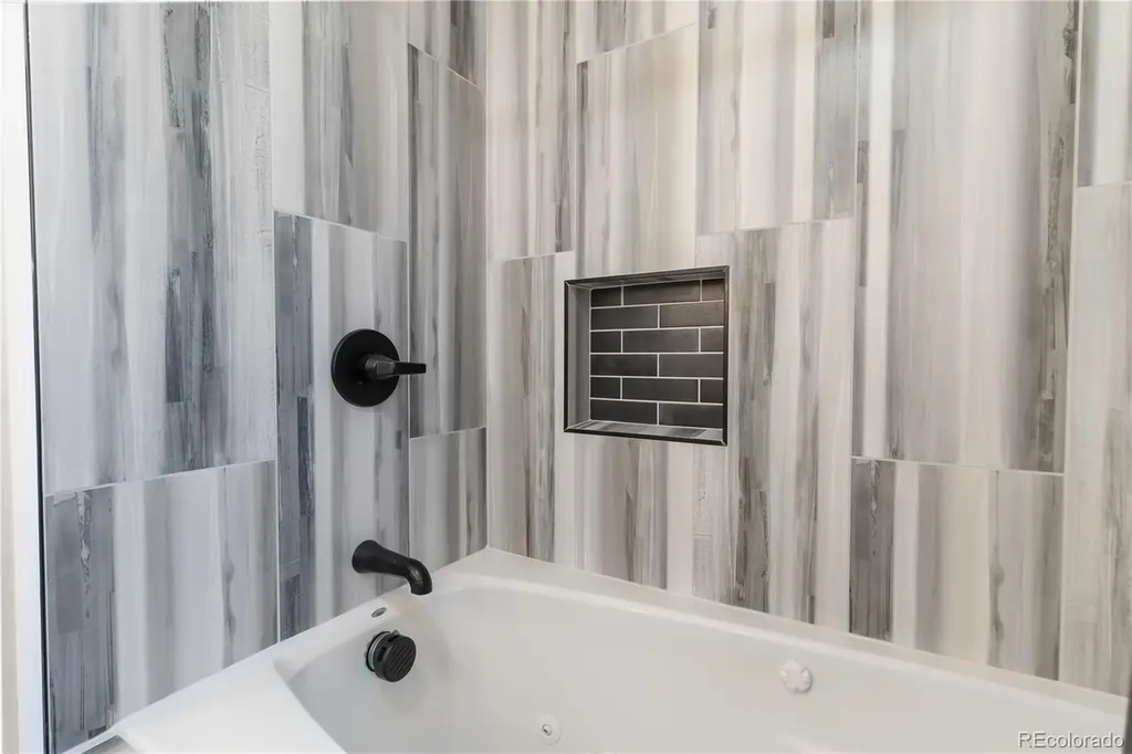 6905 W 4th Avenue Lakewood CO 80226