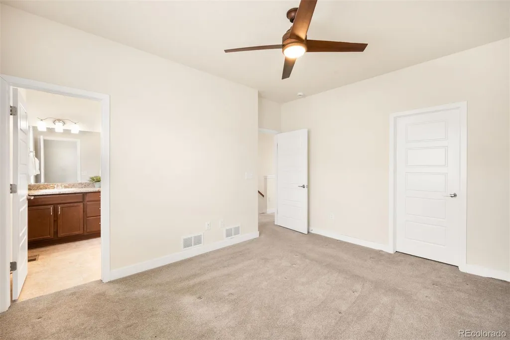 624 E Hinsdale Avenue Littleton CO 80122