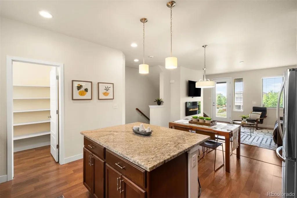 624 E Hinsdale Avenue Littleton CO 80122