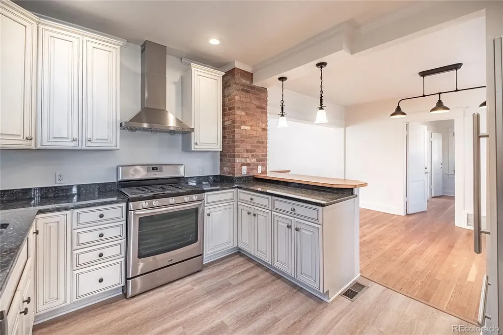 612 Harrison Street Denver CO 80206