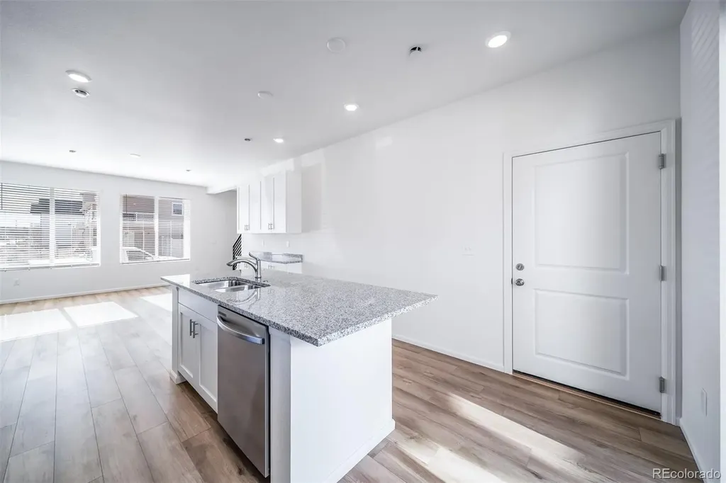 46601 Sunflower Lane Bennett CO 80102