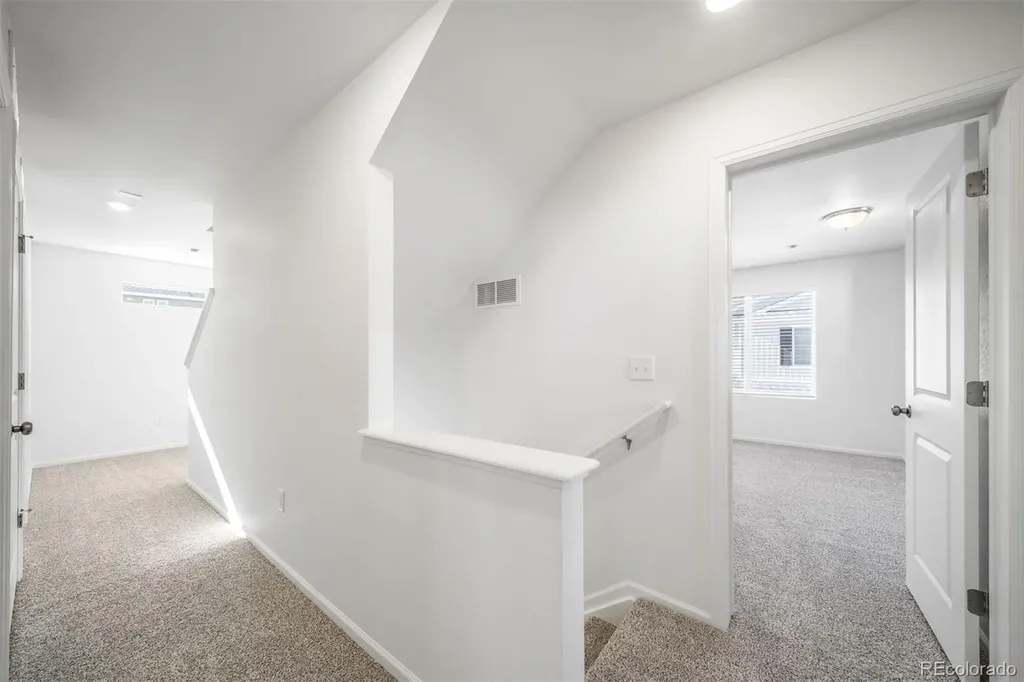 46601 Sunflower Lane Bennett CO 80102