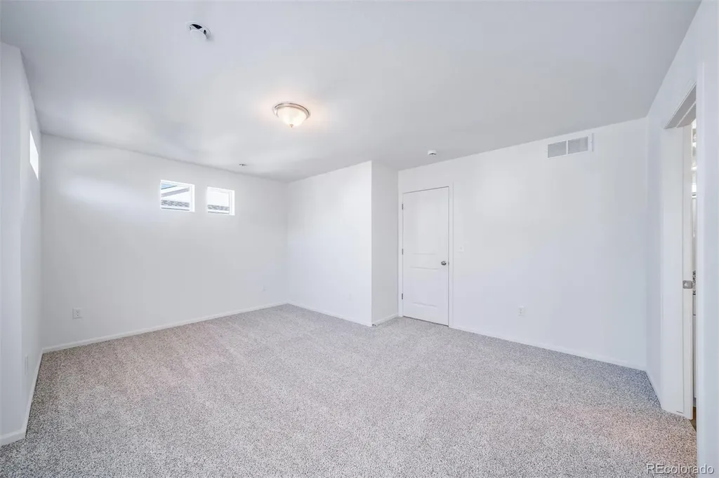 46601 Sunflower Lane Bennett CO 80102