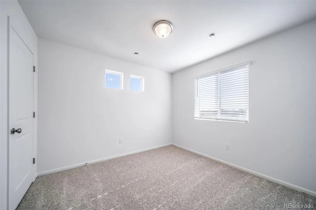 46601 Sunflower Lane Bennett CO 80102