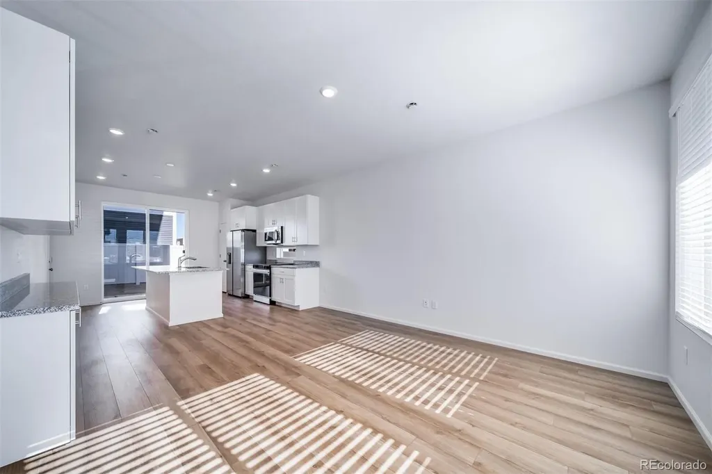 46601 Sunflower Lane Bennett CO 80102