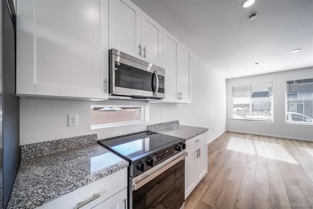 46601 Sunflower Lane Bennett CO 80102