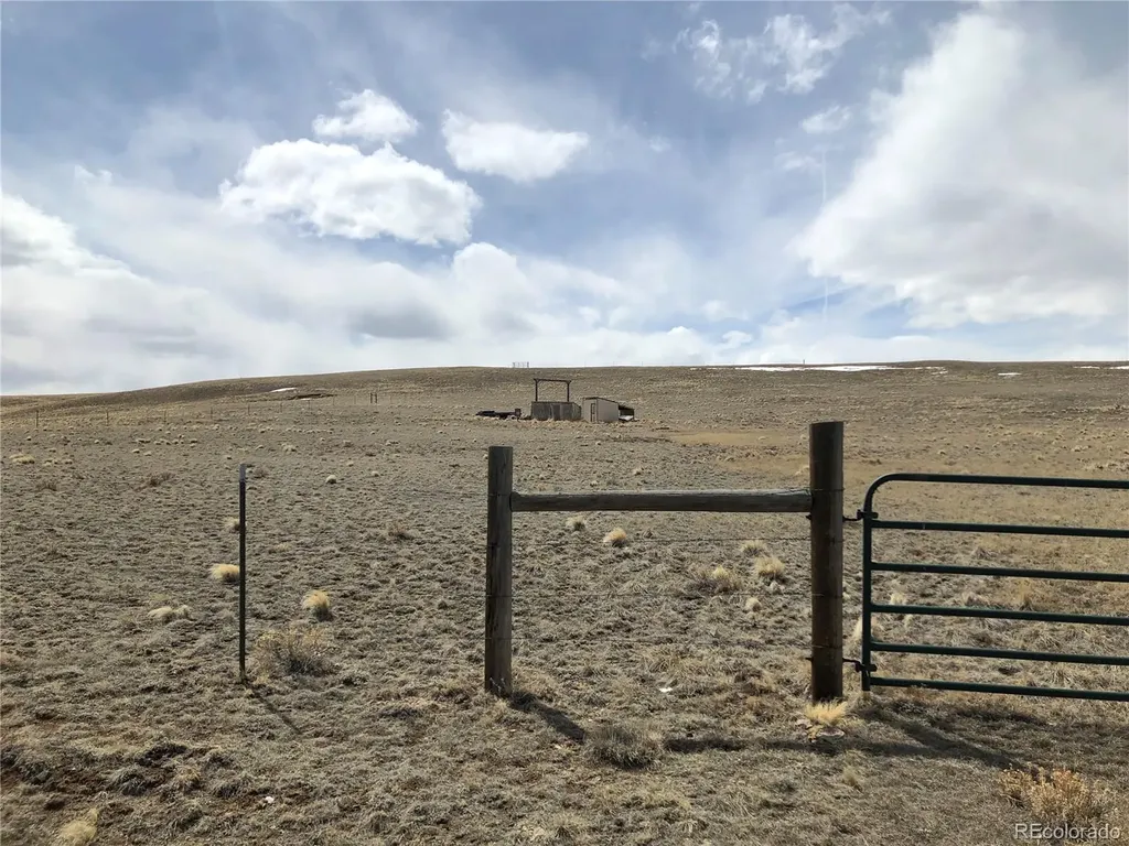 735 Link Road Como CO 80432