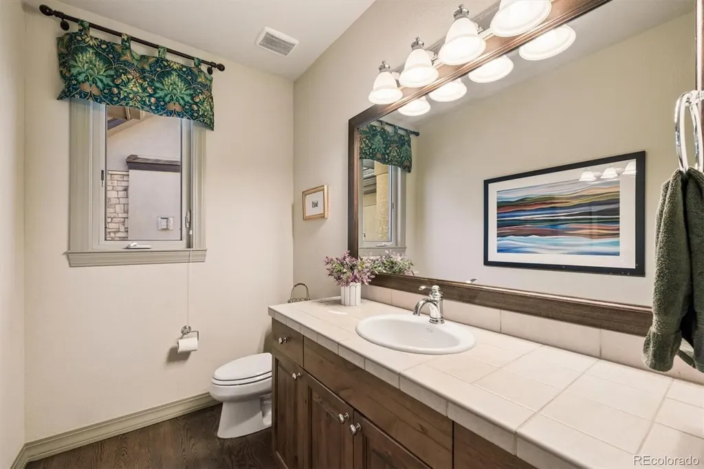 6893 S Netherland Way Aurora CO 80016