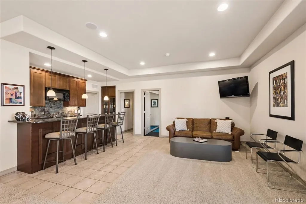 6893 S Netherland Way Aurora CO 80016