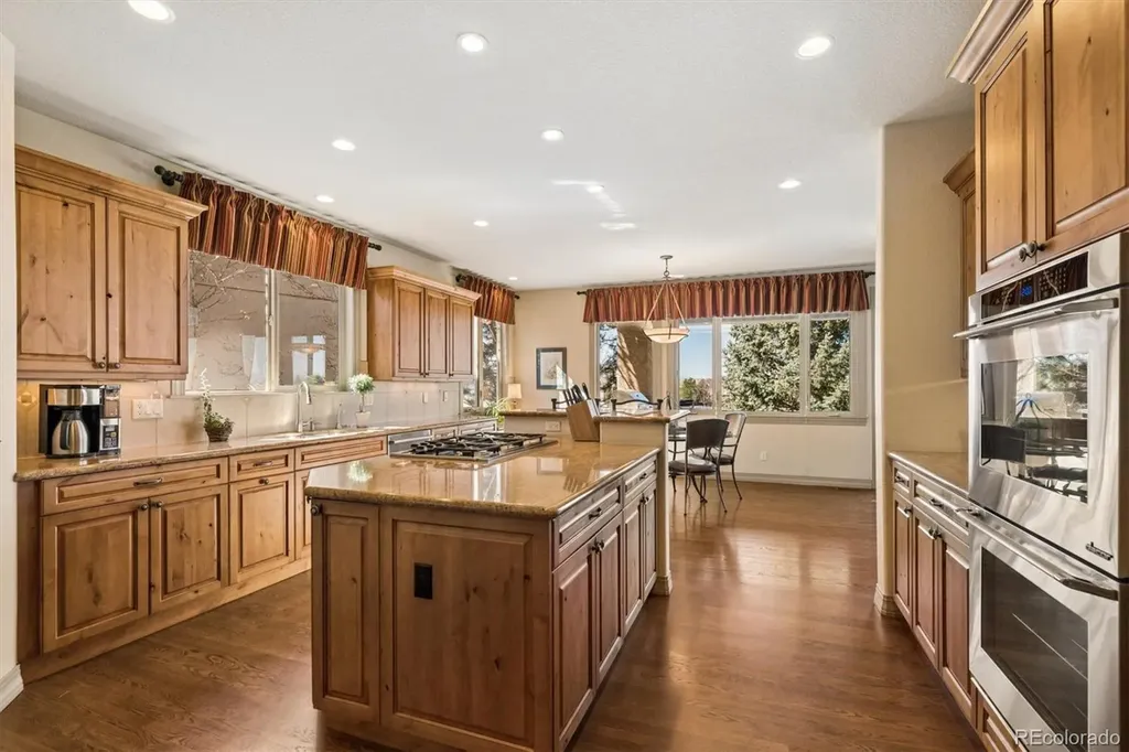 6893 S Netherland Way Aurora CO 80016