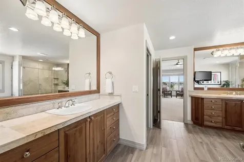 6893 S Netherland Way Aurora CO 80016