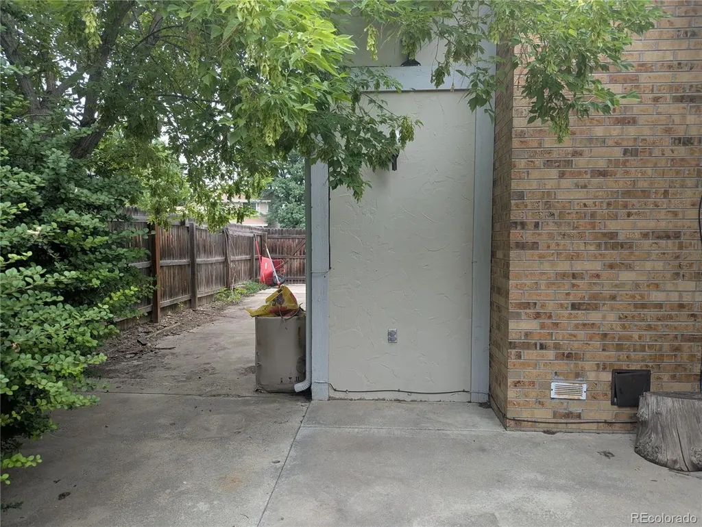 2325 15th Avenue Longmont CO 80503