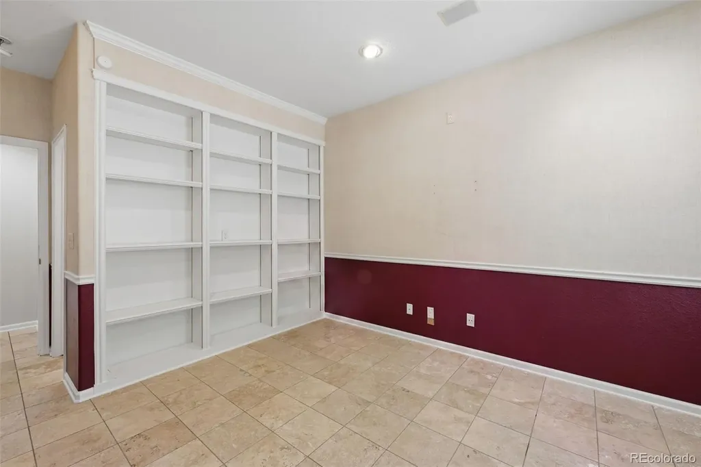 5498 S Helena Street Aurora CO 80015