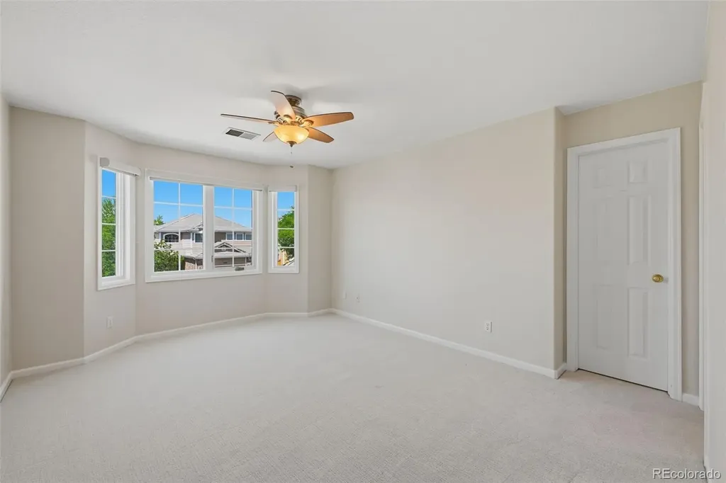 5498 S Helena Street Aurora CO 80015