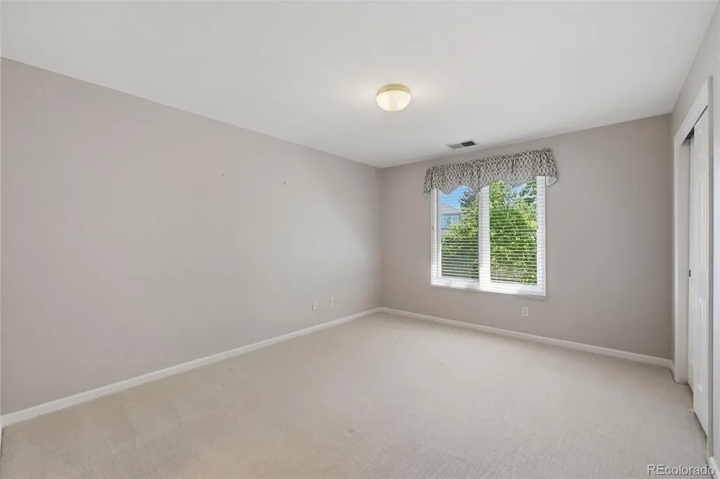 5498 S Helena Street Aurora CO 80015