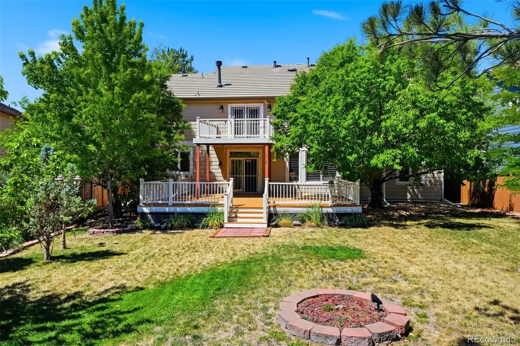 5498 S Helena Street Aurora CO 80015
