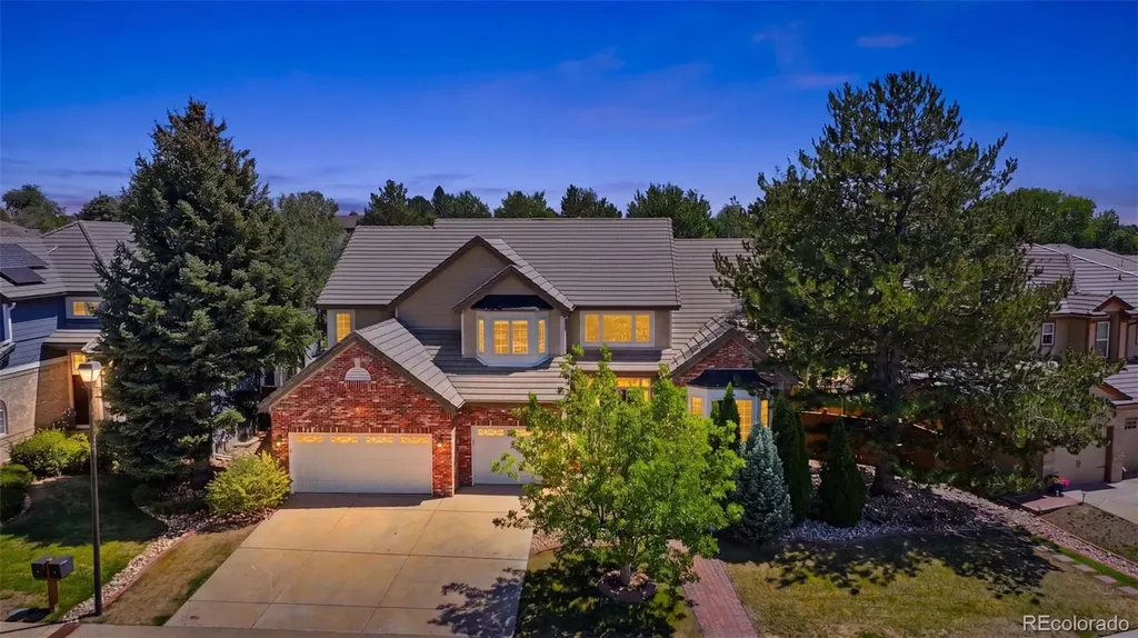 5498 S Helena Street Aurora CO 80015