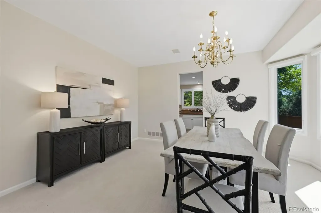 5498 S Helena Street Aurora CO 80015