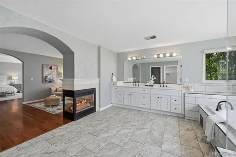 5498 S Helena Street Aurora CO 80015