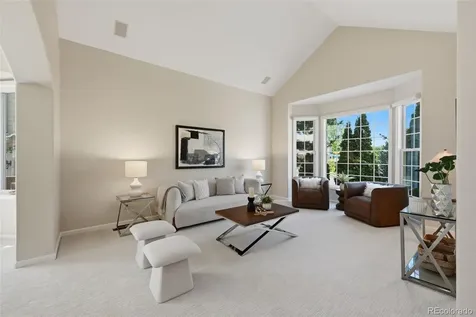 5498 S Helena Street Aurora CO 80015