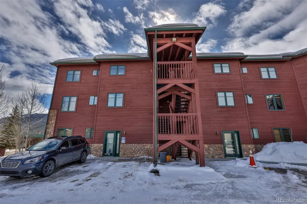 203 Bella Vista Court Grand Lake CO 80447