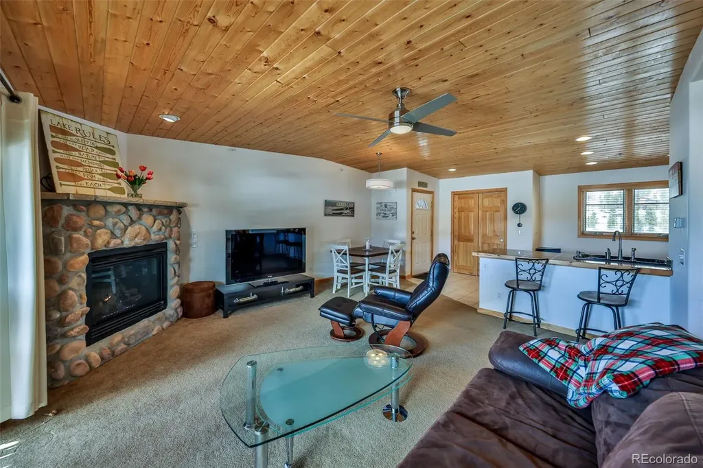 203 Bella Vista Court Grand Lake CO 80447