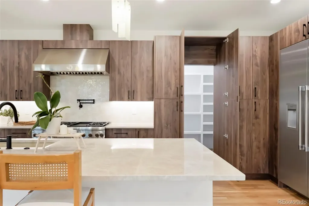 784 Locust Street Denver CO 80220