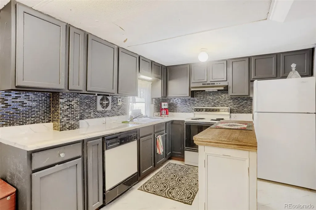951 17th Avenue Longmont CO 80501