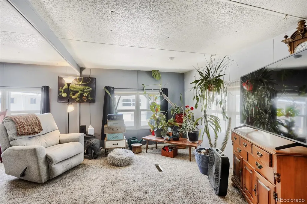 951 17th Avenue Longmont CO 80501