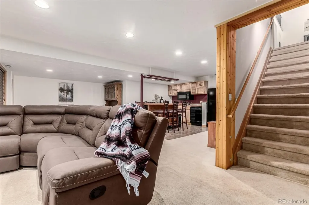 308 Red Hawk Circle Silverthorne CO 80498