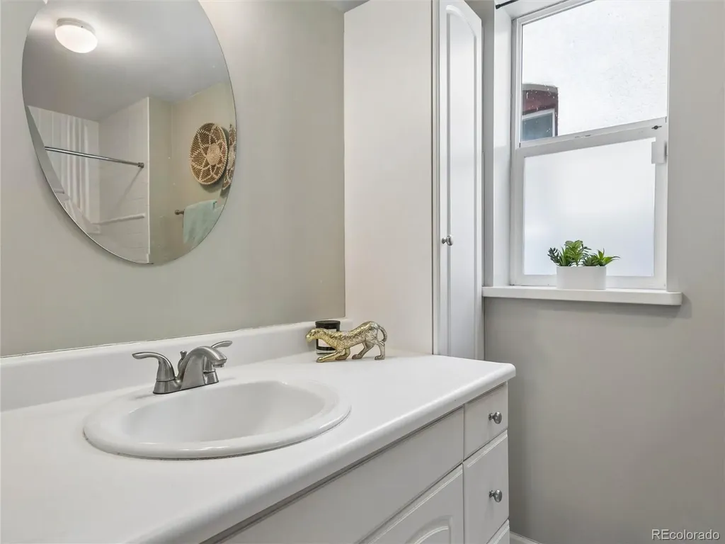 4244 Umatilla Street Denver CO 80211