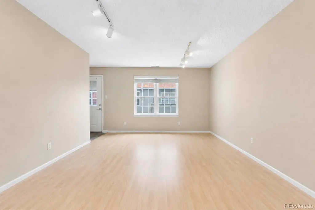 7110 S Gaylord Street Centennial CO 80122