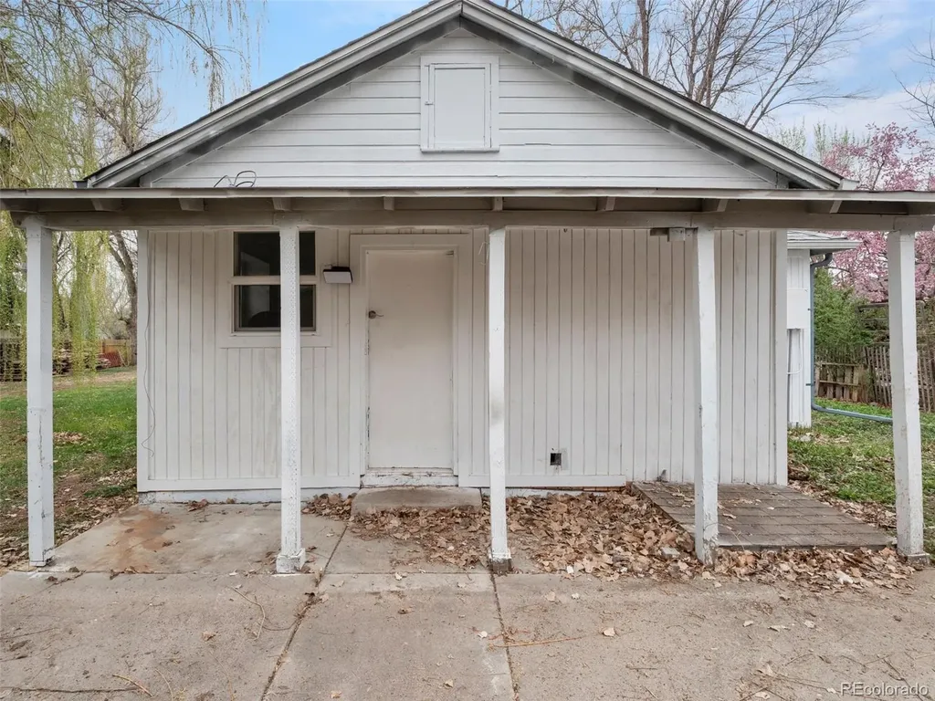 2510 Brentwood Street Lakewood CO 80214