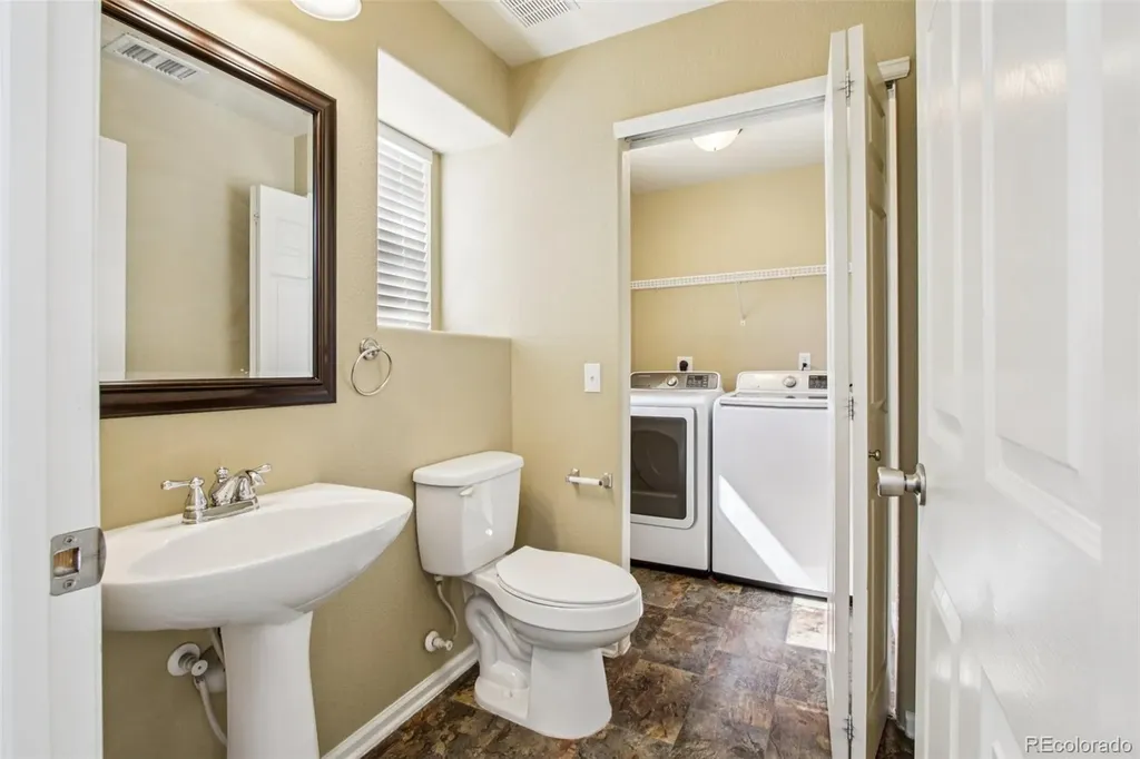 5888 Biscay Street Denver CO 80249