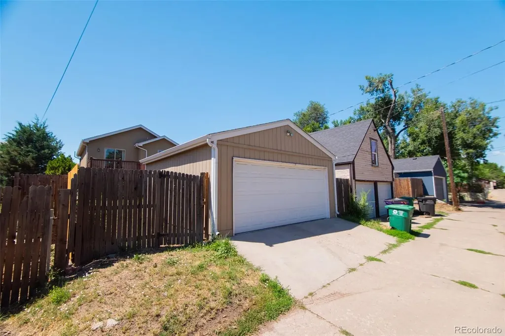 3729 W 23rd Avenue Denver CO 80211