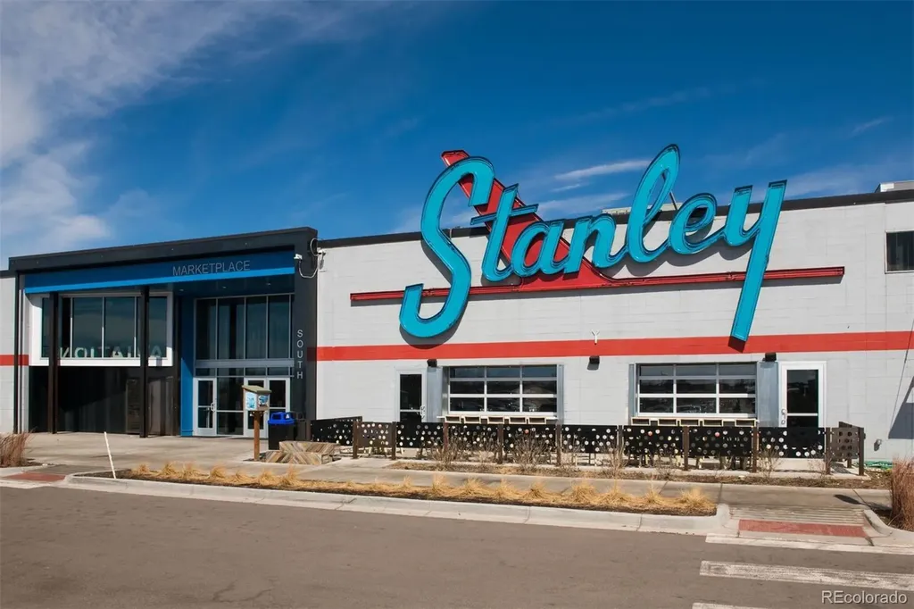 1729 Jamaica Street Aurora CO 80010