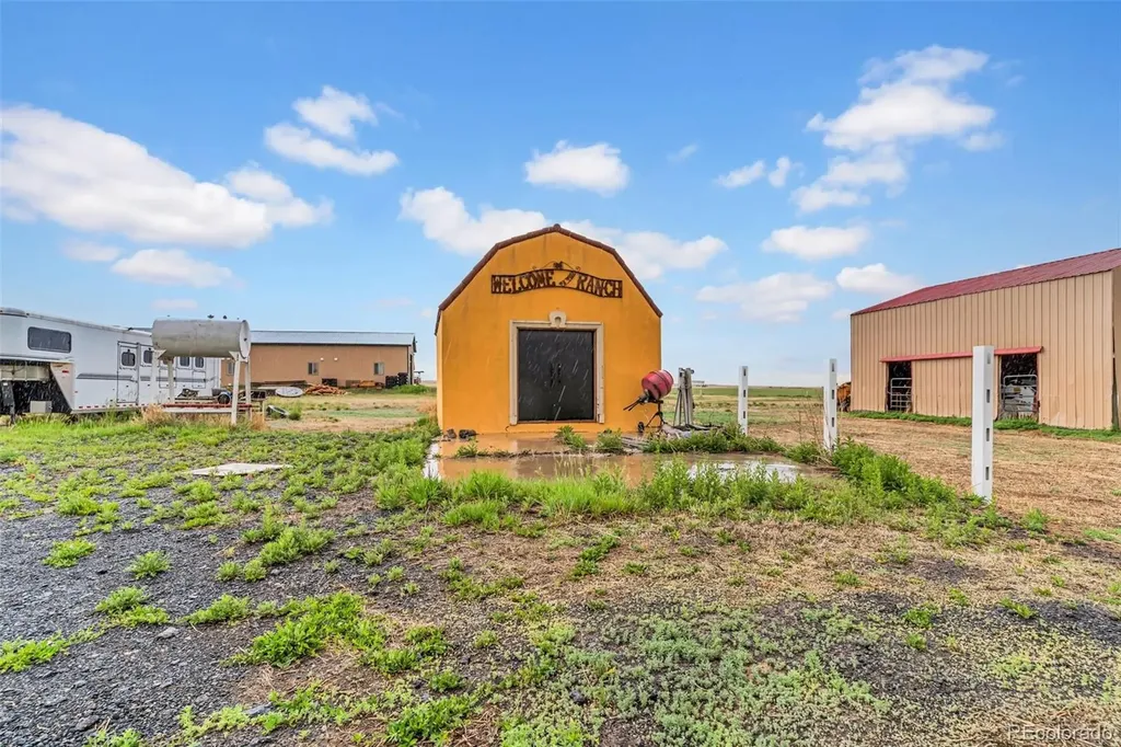 8505 Quail Run Road Watkins CO 80137